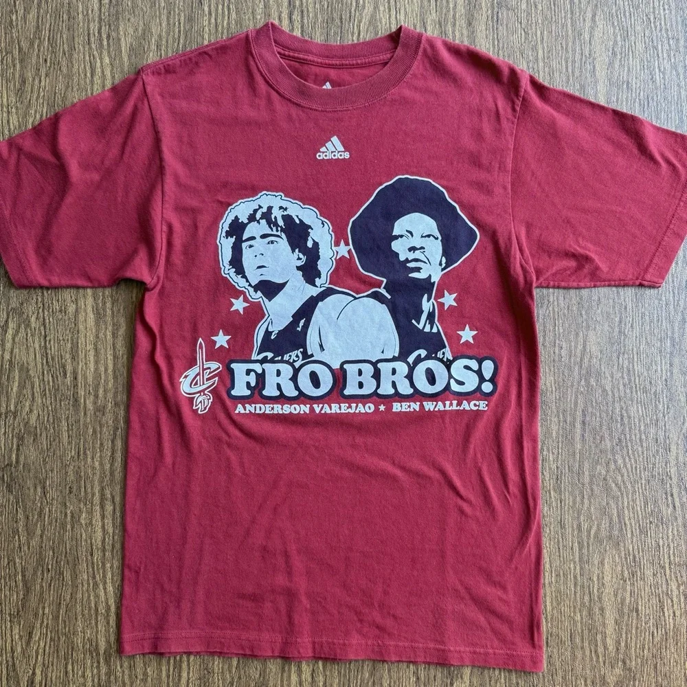 Adidas NBA‎ Cleveland Cavaliers Fro Bros Tshirt Anderson Varejao Ben Wallace S